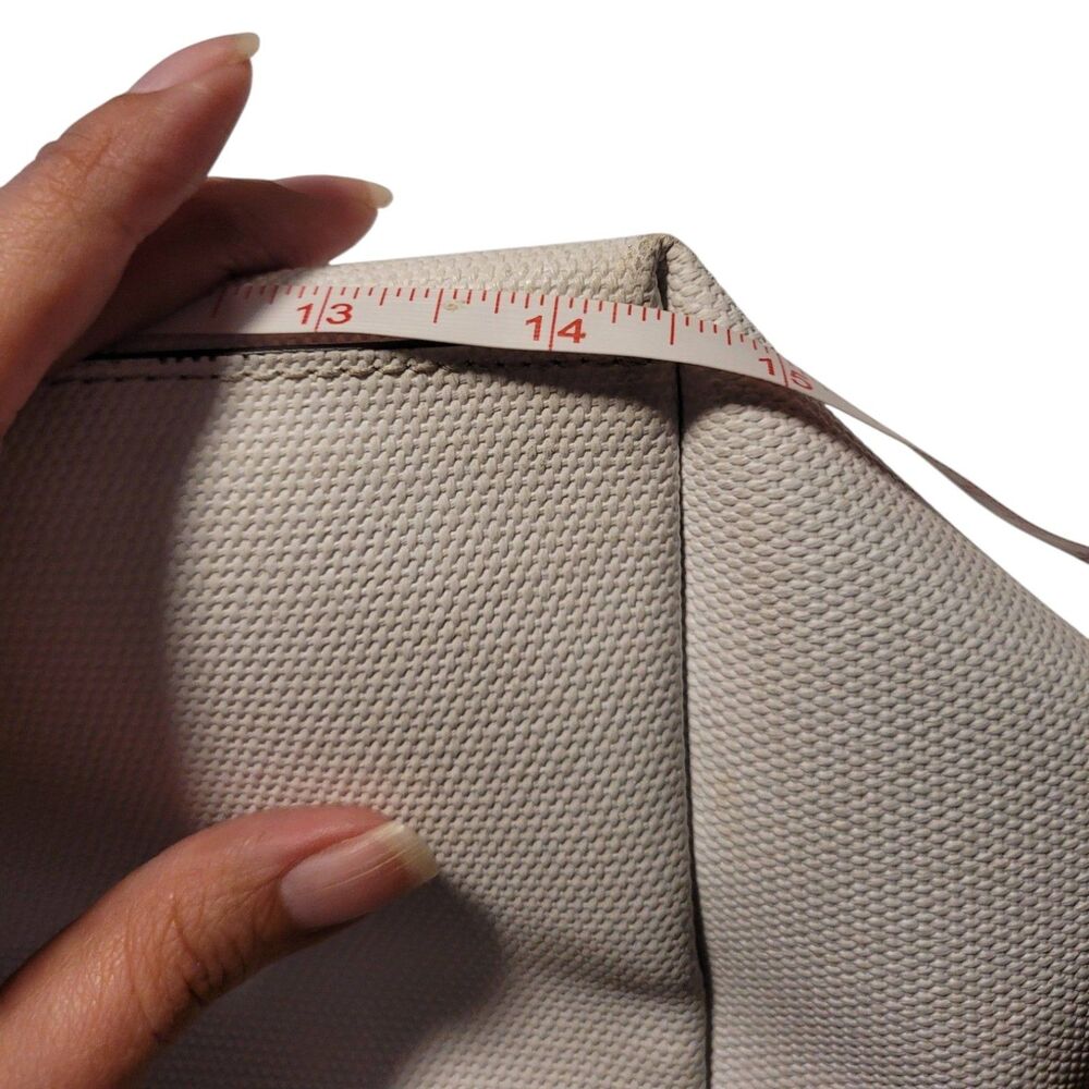 Lululemon Day Out Tote *16: - Picture 11 of 14